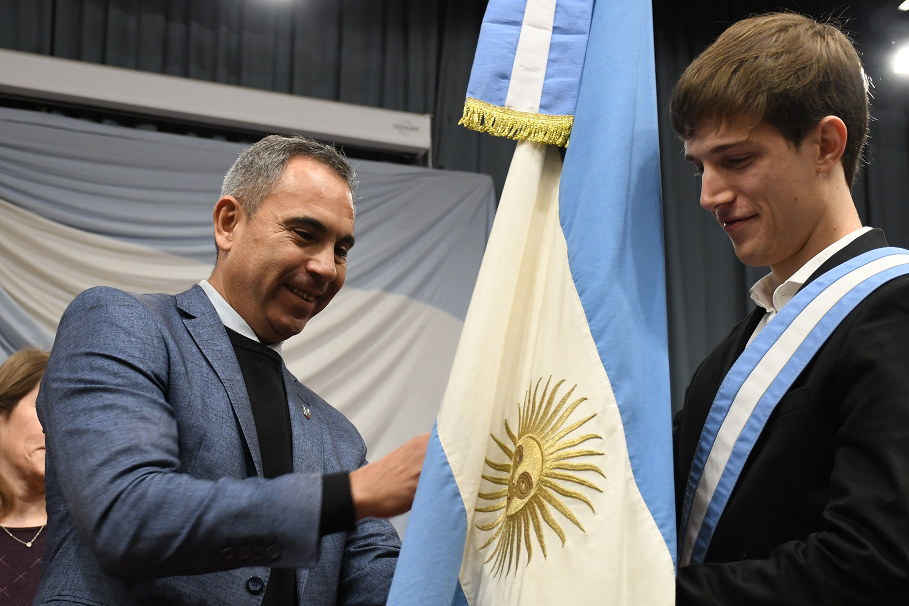 Se realizó la Ceremonia de Cambio de Bandera y la Facultad de Humanas cuenta con nuevos estudiantes destacados